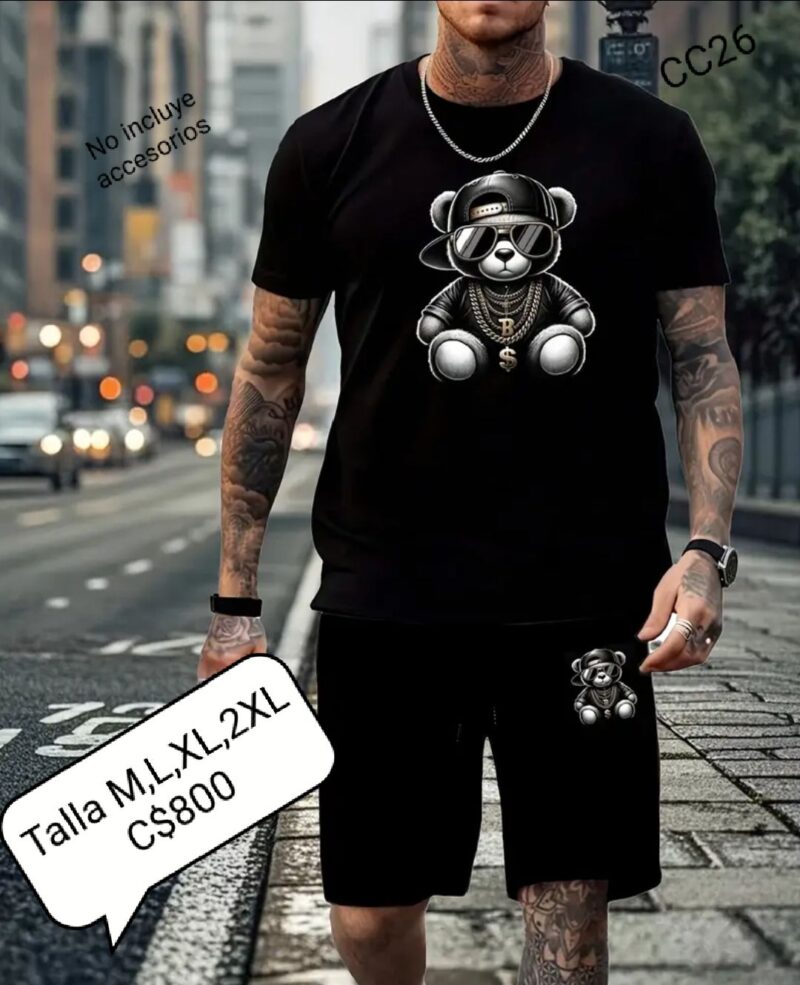 Conjunto Short negro, estampado de oso.