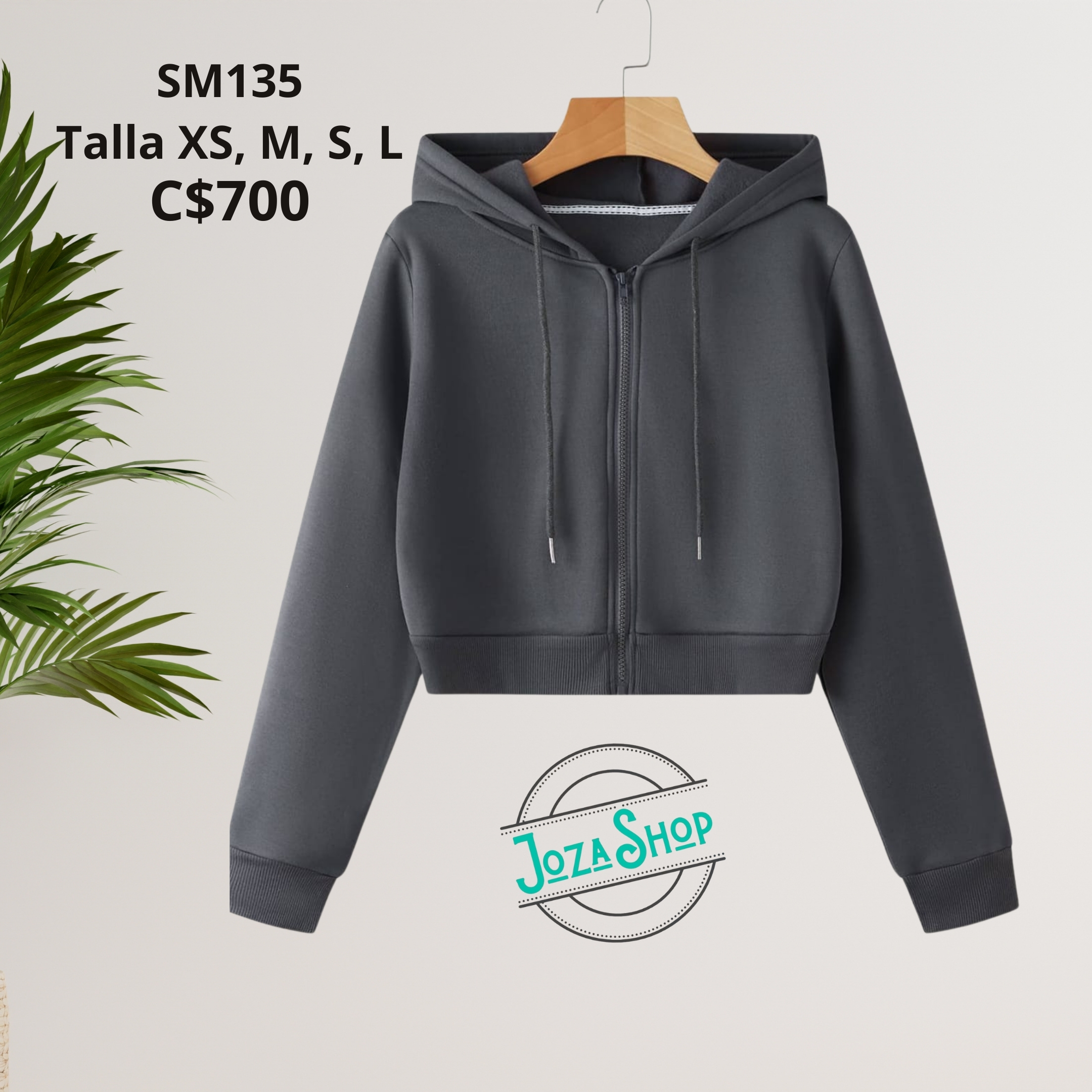 Chaqueta con capucha.--SM135